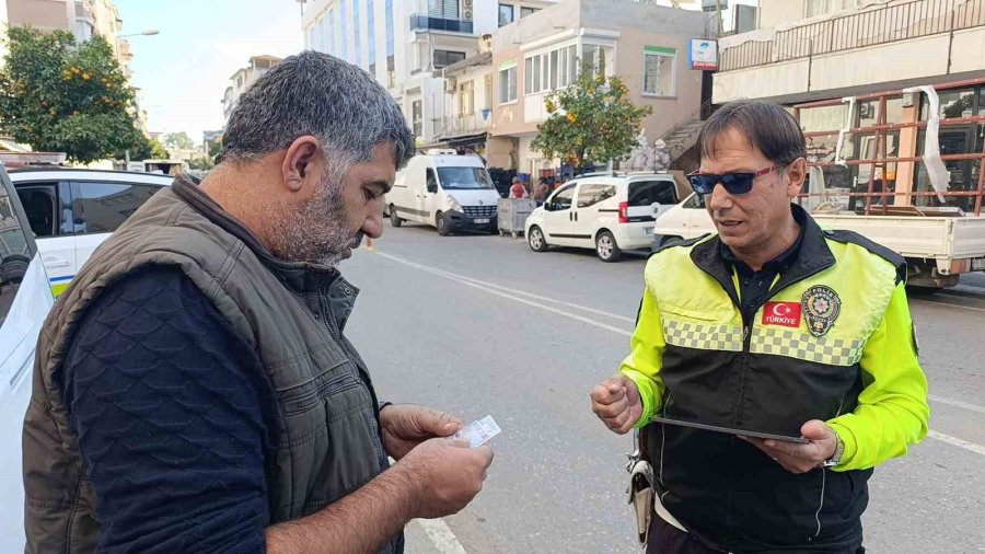 Trafiği Tehlikeye Düşüren Gençler Asayiş Ekibine Yakalandı