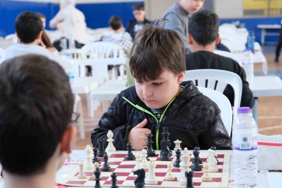 Manavgat Elo Satranç Turnuvası 250 Sporcunun Katılımıyla Gerçekleştirildi