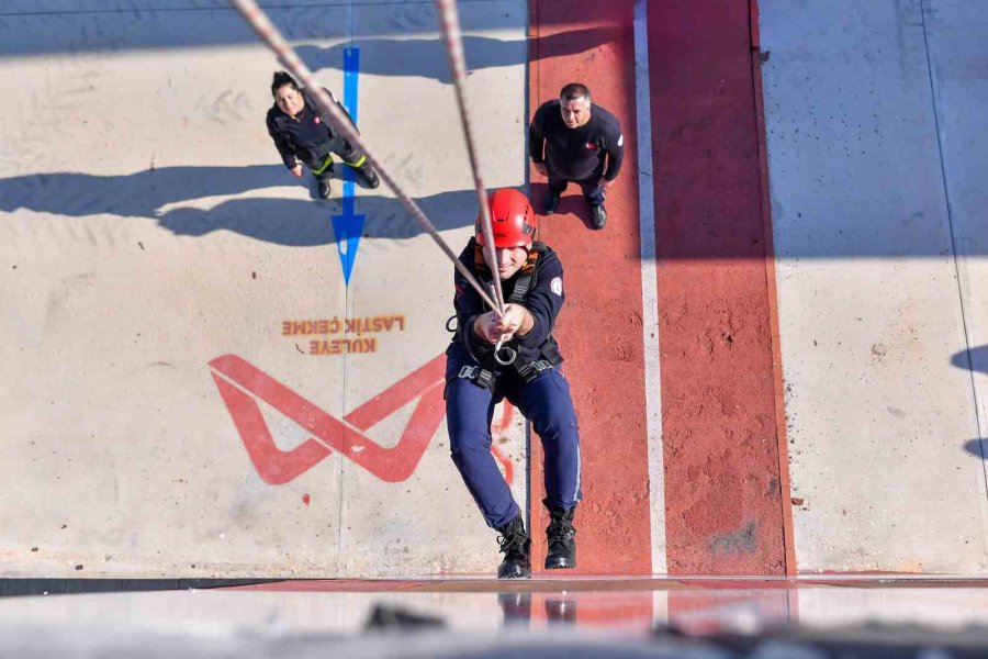 Serebral Palsi Hastası Gencin İtfaiye Eri Olma Hayali Gerçek Oldu
