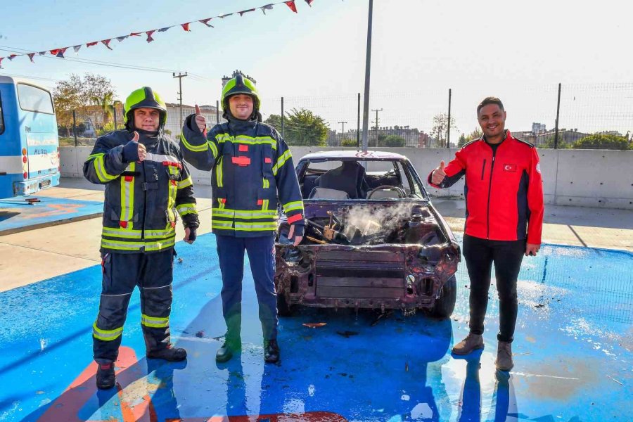 Serebral Palsi Hastası Gencin İtfaiye Eri Olma Hayali Gerçek Oldu