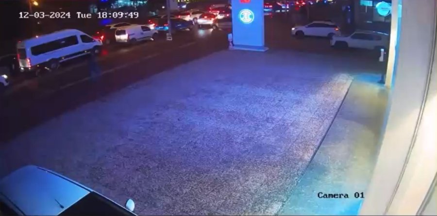 Yol Verme Kavgasında Sürücüyü Hastanelik Etti