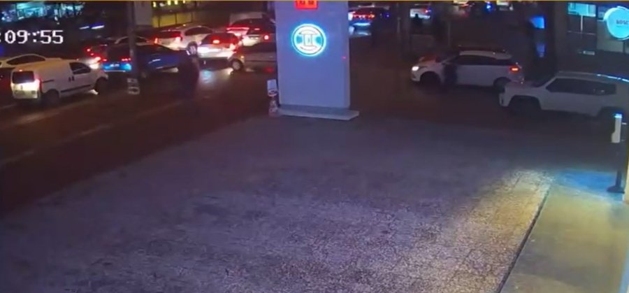 Yol Verme Kavgasında Sürücüyü Hastanelik Etti