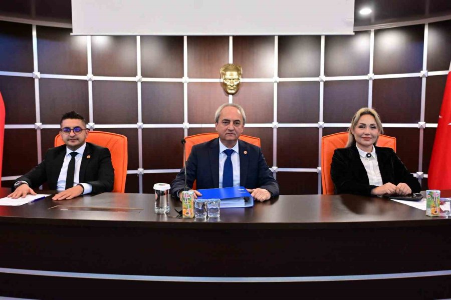 Başkan Kocagöz’den Kadınlara Sosyal Tesis Müjdesi