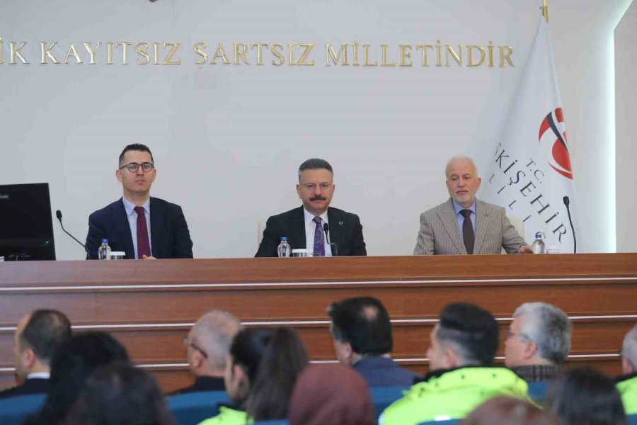 Vali Aksoy, “fermuar Sistemiyle Yaşama Yol Ver” Kampanyasını Tanıttı