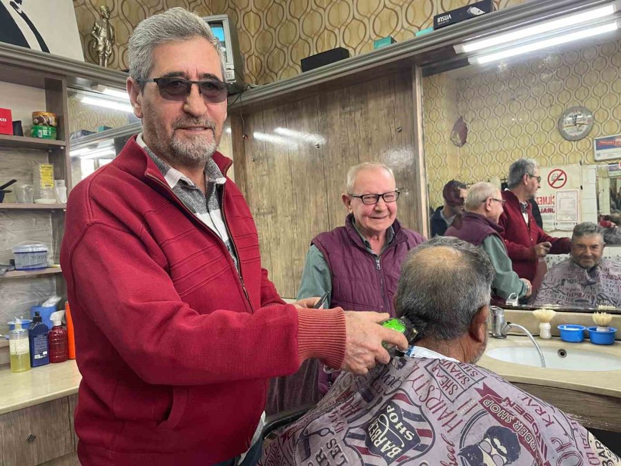 Bir Asırdır Gençleri Ve Yaşlıları Bir Araya Getiriyor