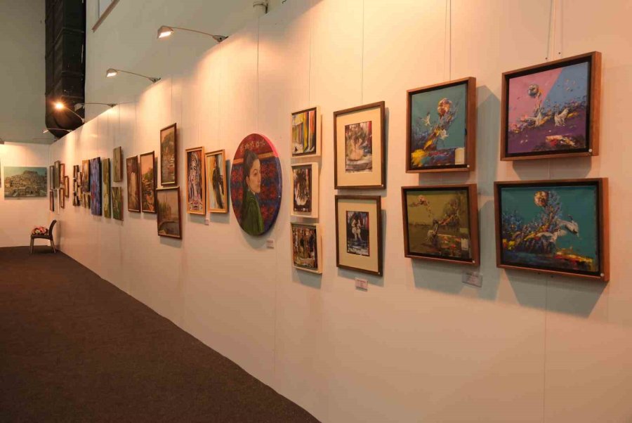 Mersin Çağdaş Sanat Fuarı, Bin 800’ü Aşkın Eser İle Sanatseverlere Kapılarını Açtı