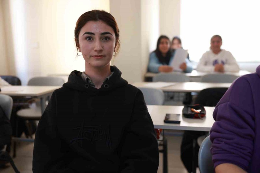 Atabem’den Üniversite Adaylarına Hem Akademik Hem Kariyer Desteği