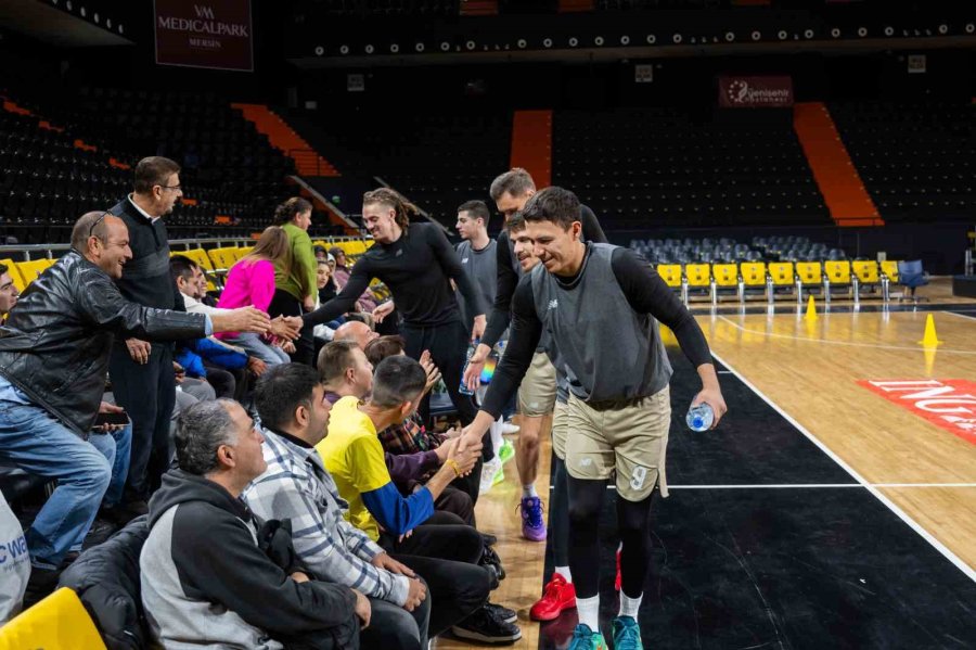 Msk’lı Basketbolcular, Özel Bireylerle Buluştu