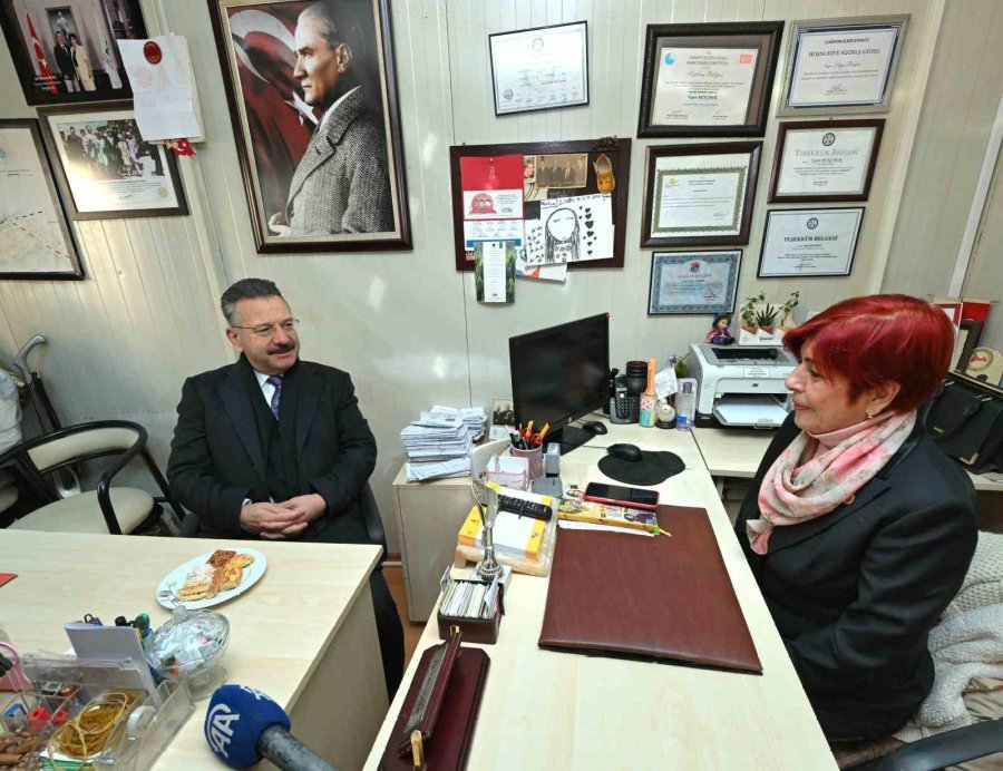 Vali Aksoy’dan Kadın Muhtarlarla Bir Araya Geldi