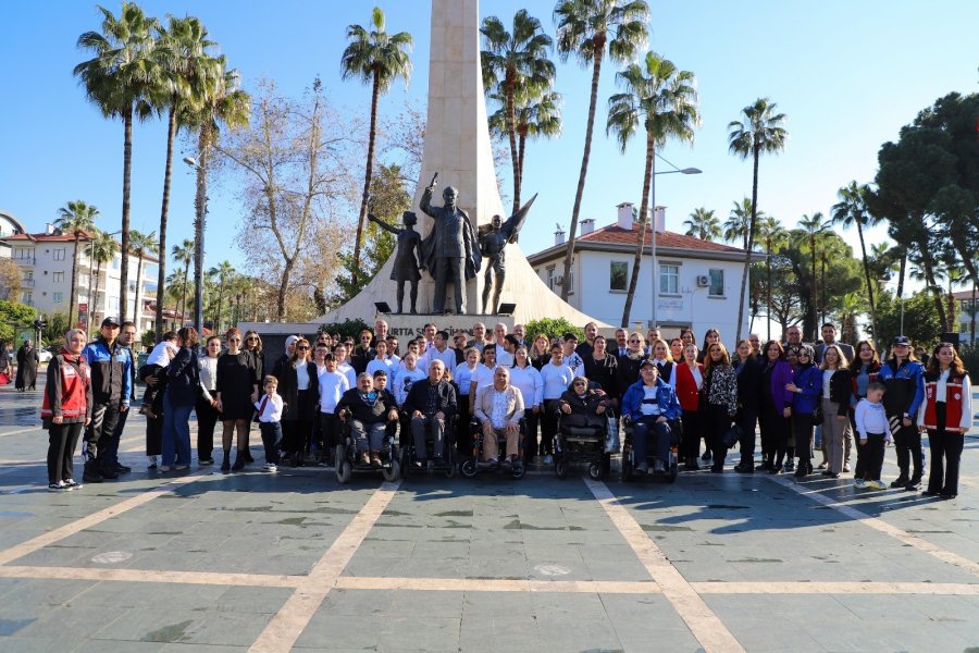Alanya’da Engelli Bireyler Farkındalık İçin Yürüdü