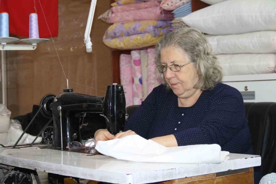 Gündoğmuş Çifti Kaybolan Mesleği Yarım Asırdır Yaşatmaya Çalışıyor