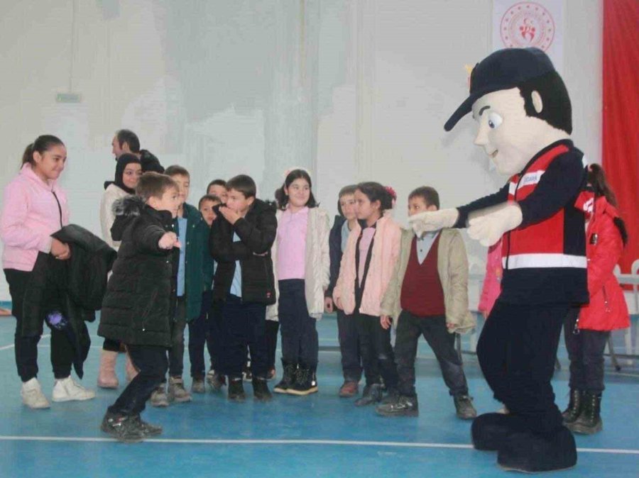 Lise Öğrencilerine Jandarma Birimleri Tanıtıldı