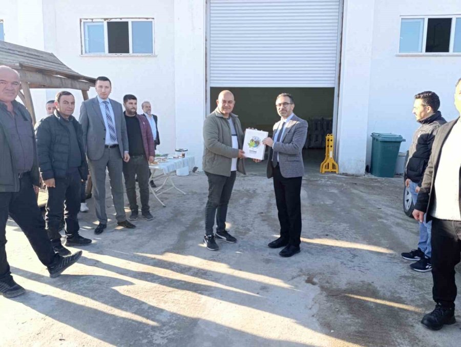 Göller Bölgesinin Sarı Gelini ’tefenni Rezenesi’ne Baka Desteği