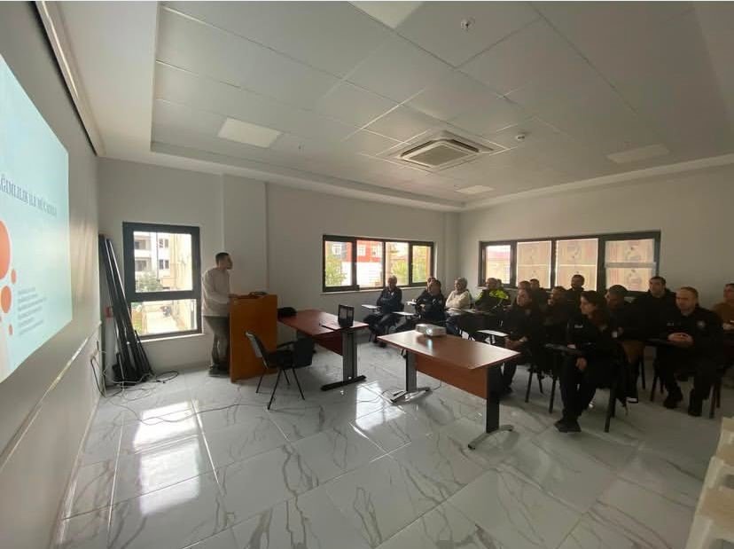 Bozyazı’da Bağımlılıkla Mücadele Eğitimi Düzenlendi