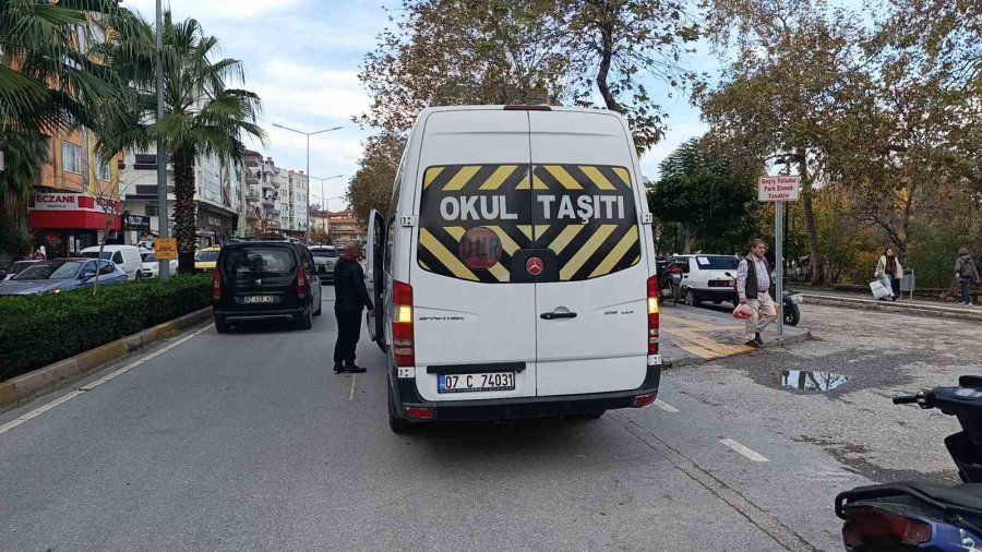 İlk Kez Ceza Yedi, Ceza Makbuzuyla Hatıra Fotoğrafı Çektirdi