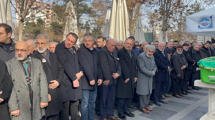 İşadamı Ali Rıza Özderici Son Yolculuğuna Uğurlandı