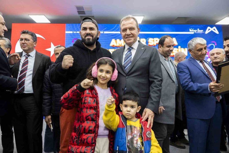 Mersin Büyükşehir Belediyesi, 270 Kulübe 11 Milyon 740 Bin 500 Tl Destek Sağladı