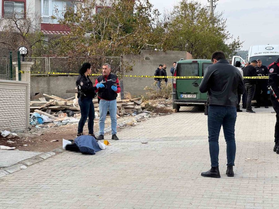 Mersin’de Koca Vahşeti: Eşini Yeni Aldıkları Evin Önünde Öldürdü
