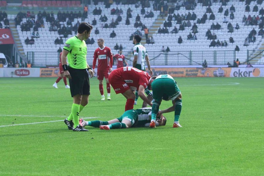 Trendyol Süper Lig: Konyaspor: 1 - Antalyaspor: 0 (ilk Yarı)