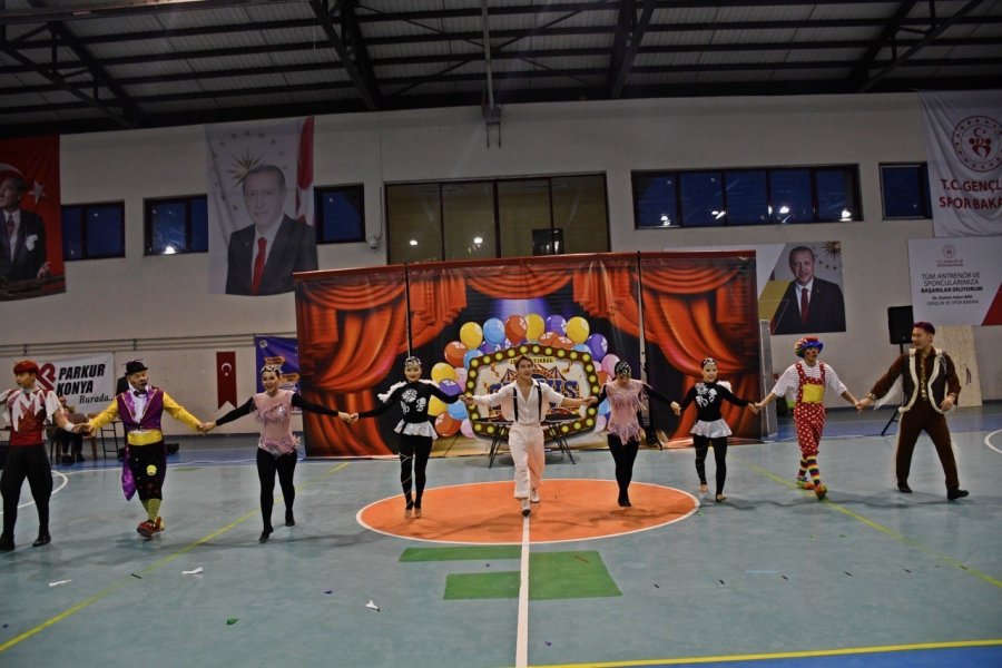 Madagaskar Sirki Kulu’da Büyük Heyecanla İzlendi