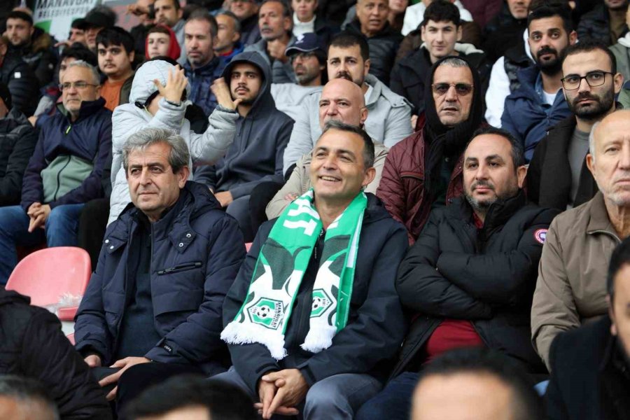 Manavgat Belediyespor Liderlik Koltuğunu Devraldı