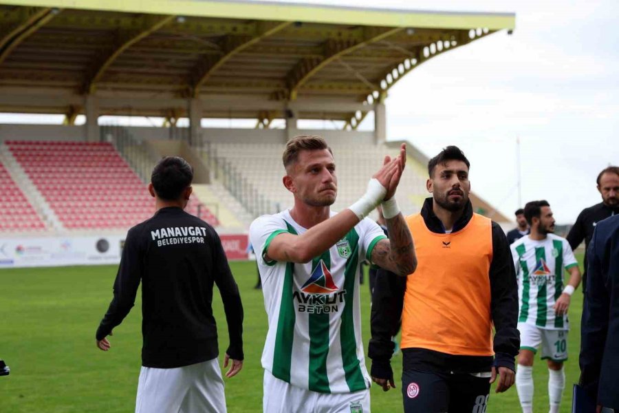 Manavgat Belediyespor Liderlik Koltuğunu Devraldı