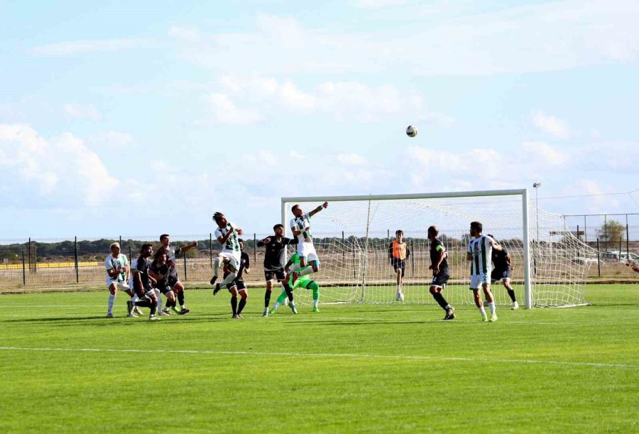 Manavgat Belediyespor Liderlik Koltuğunu Devraldı