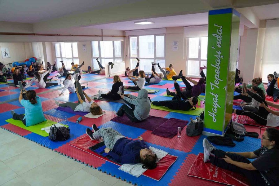 Kadınlar Belde Evleri’nde Sağlıklı Vakit Geçiriyor