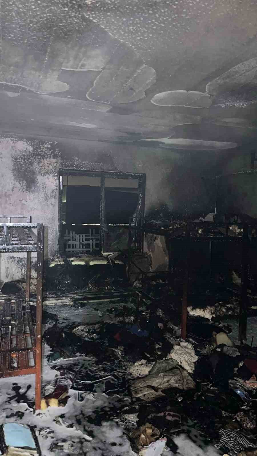 Tarsus’ta Narenciye Paketleme Fabrikasında Yangın