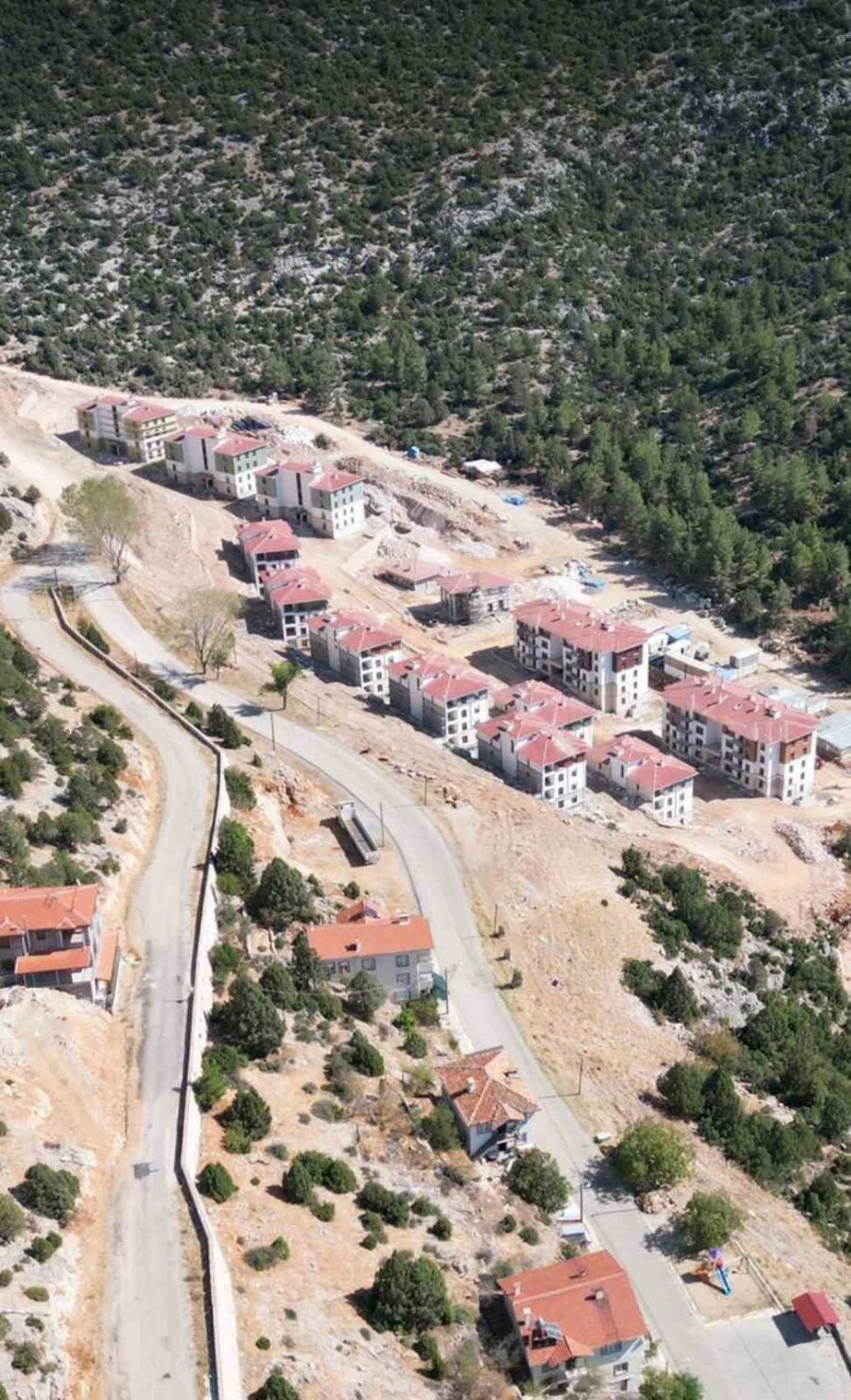 Akseki’de Toki Tarafından Yapılan 2. Etap Konutları Teslim Edilecek