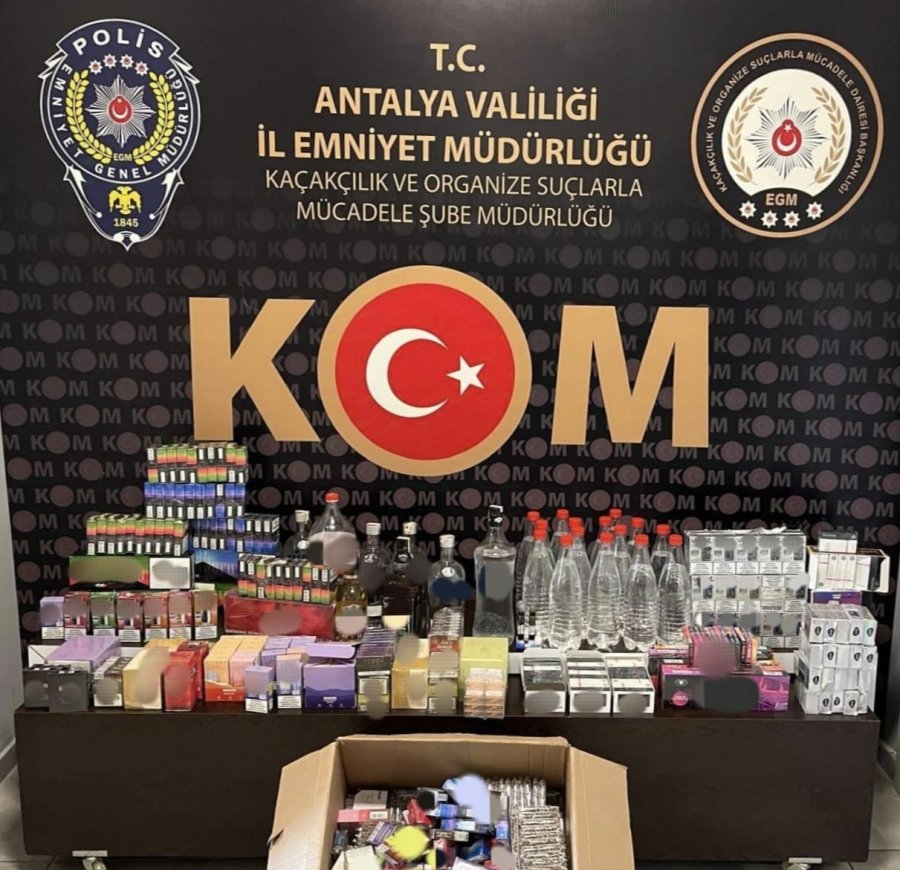 Polisten Nitelikli Dolandırıcılık Ve Kaçakçılık Operasyonları