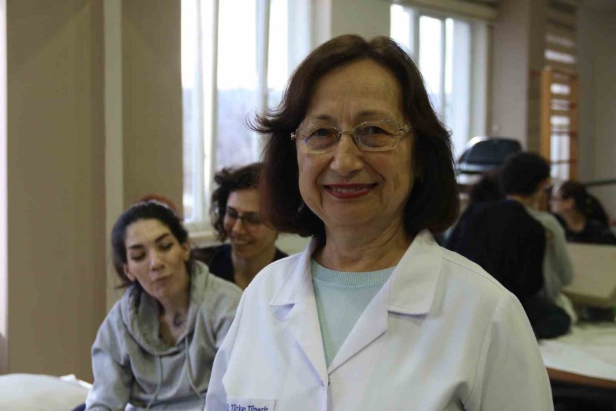 Kollarını Ve Bacaklarını Kullanamayan Ermeni Hasta Şifayı Eskişehir’de Buldu