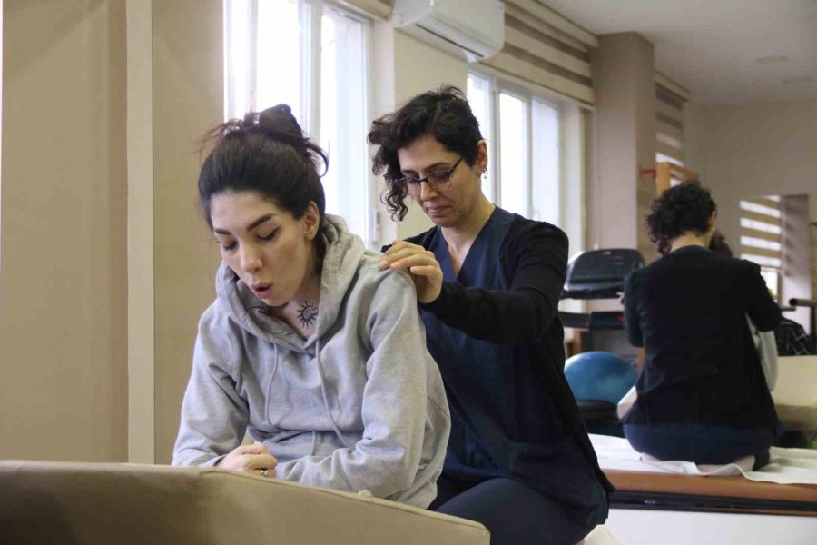 Kollarını Ve Bacaklarını Kullanamayan Ermeni Hasta Şifayı Eskişehir’de Buldu