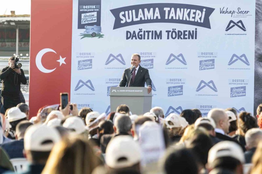 Mersin’de 130 Üreticiye Sulama Tankeri Desteği