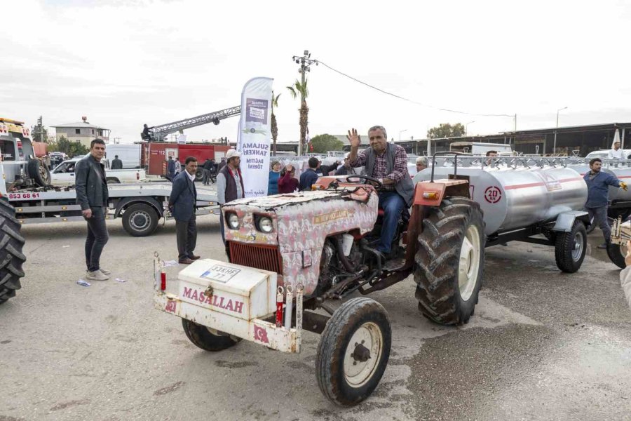Mersin’de 130 Üreticiye Sulama Tankeri Desteği
