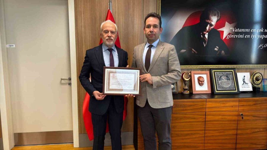 Eskişehir Şehir Hastanesi’ne "beslenme Dostu Ve Fiziksel Aktiviteyi Destekleyen İşyeri" Sertifikası