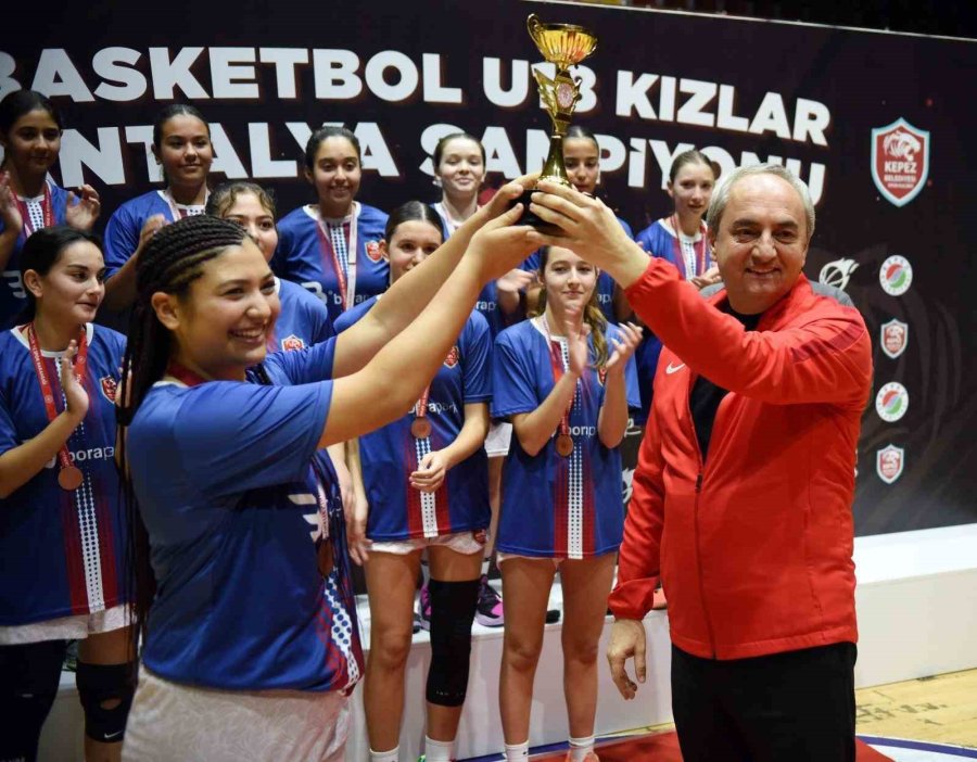 Kocagöz’den Şampiyonlara Özel Tebrik