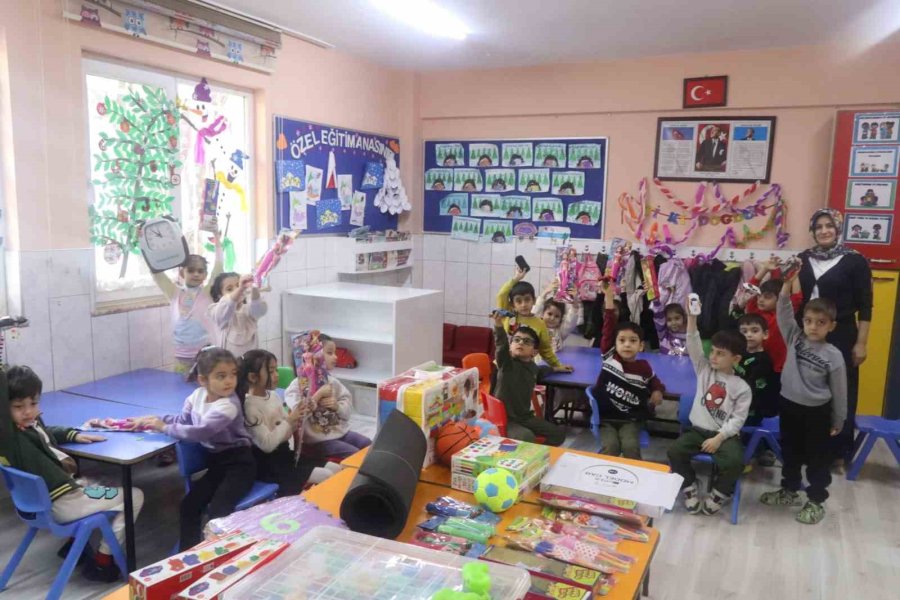 Müsiad Antalya Şubesi’nden Öğrencilerin Eğitimine Destek