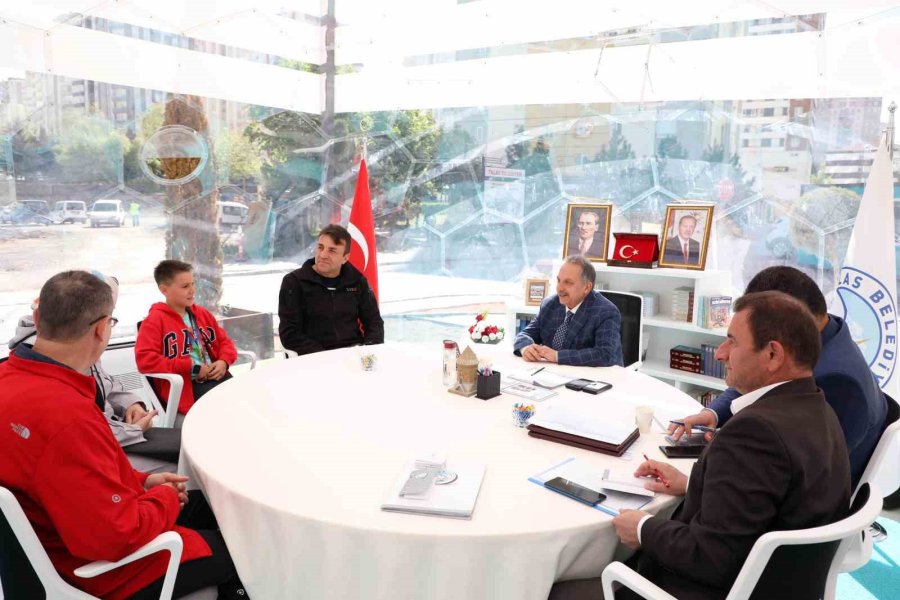 Talas’ta 150 Hafta ’şeffaf Oda’