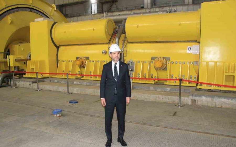 Bakan Bayraktar: "akkuyu Ngs’de İlk Reaktörü 2025 Yılında Deneme Üretimine Alacağız"