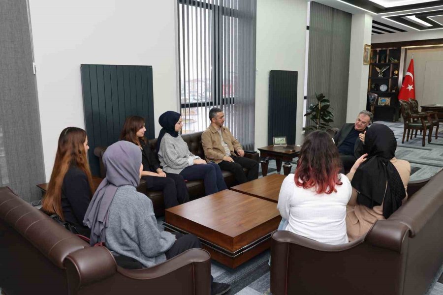 Başkan Özdoğan: "halit Özkaya Kütüphanesi’yle Gençlerimizin Geleceğine Yatırım Yapıyoruz"