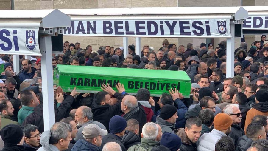 Aracında Ölü Bulunan Bbp Merkez İlçe Başkanı Toprağa Verildi