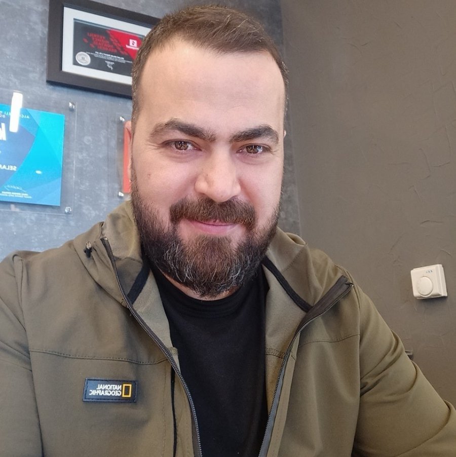 Aracında Ölü Bulunan Bbp Merkez İlçe Başkanı Toprağa Verildi