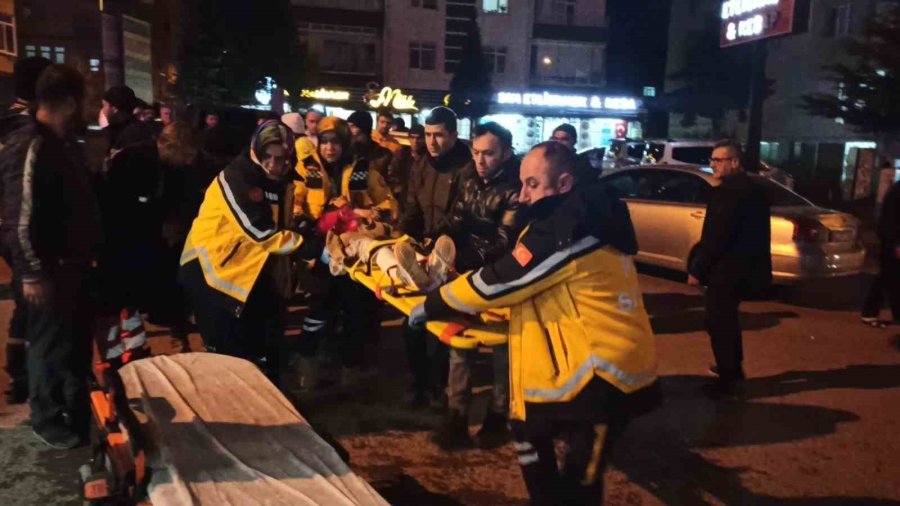 Konya’da Otomobil Çarptığı 2 Çocuk Yaralandı