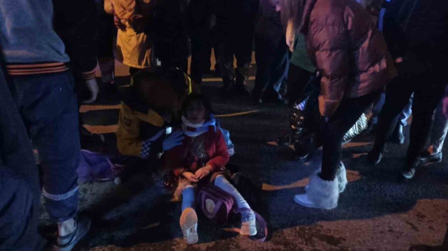 Konya’da Otomobil Çarptığı 2 Çocuk Yaralandı