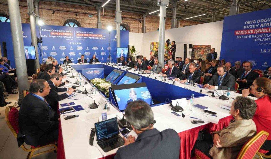 Seçer: "küresel Bir Barış Hareketine Öncülük Edebiliriz"