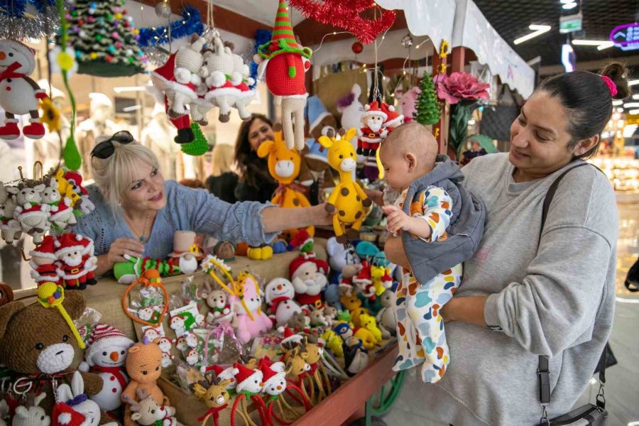 Mersin’de Üretici Kadın Stantları ’yeni Yıl’ Temasıyla Kuruldu