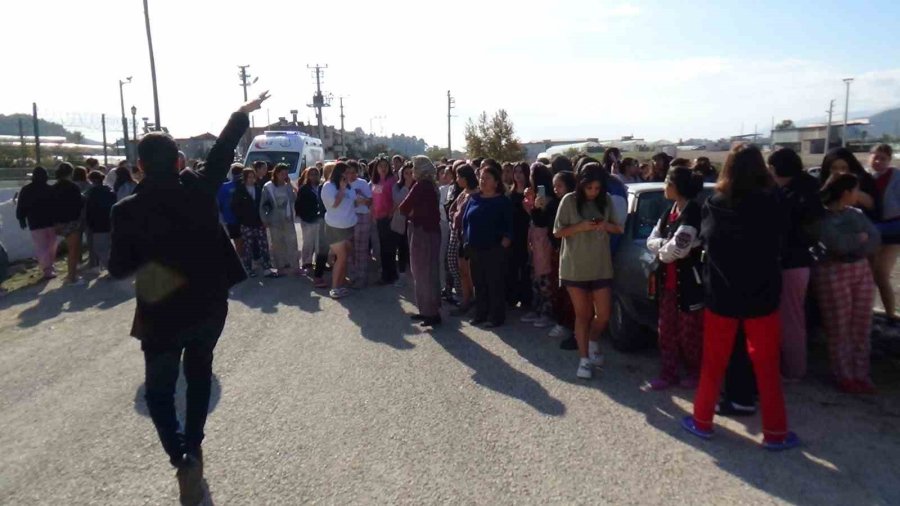Antalya’da Kız Öğrenci Yurdunda Korkutan Yangın