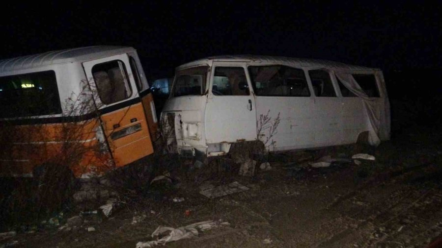 Hurda Lastik Yangını D-400 Karayolunda Trafiği Aksattı