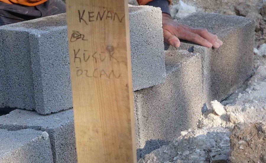 Çilli Bom’u İlk Çıkaran Bestekar Hayatını Kaybetti: 5 Kişi İle Kimsesizler Mezarlığına Defin Edildi